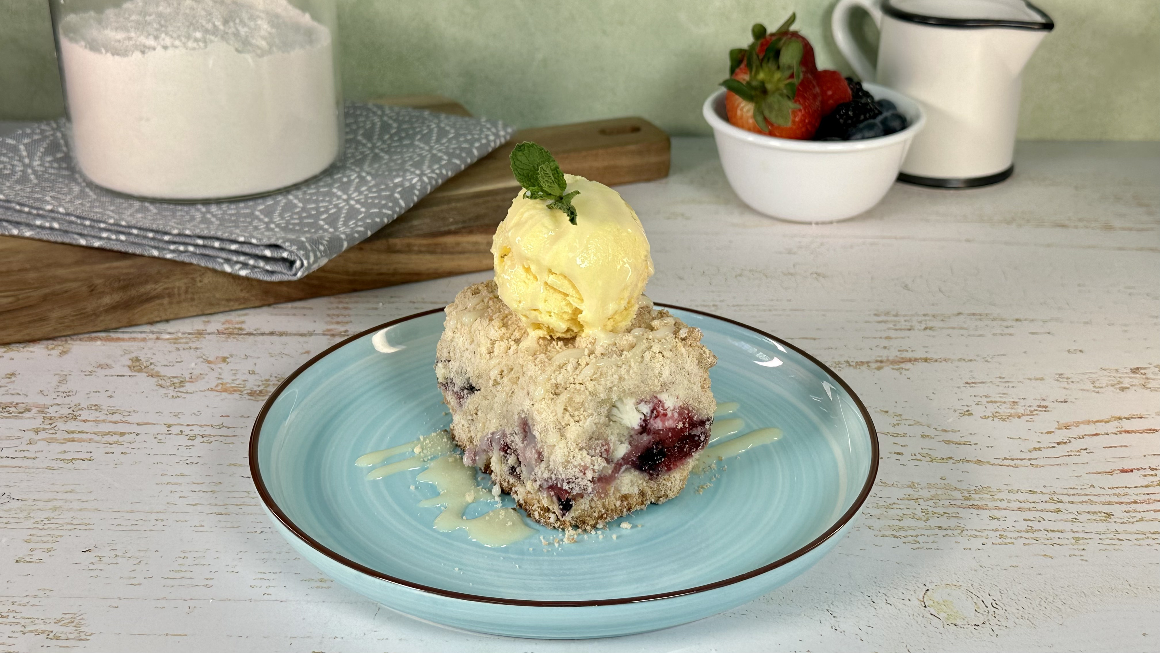 Crumble de Frutos Rojos Recetas Nestlé