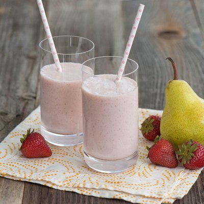 Strawberry Pear Smoothie | El Mejor Nido