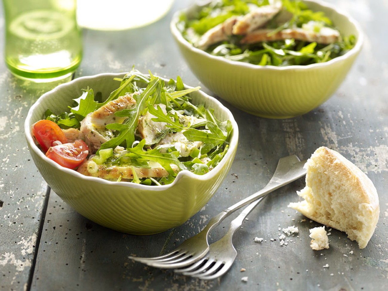 Ensalada de pollo con pesto