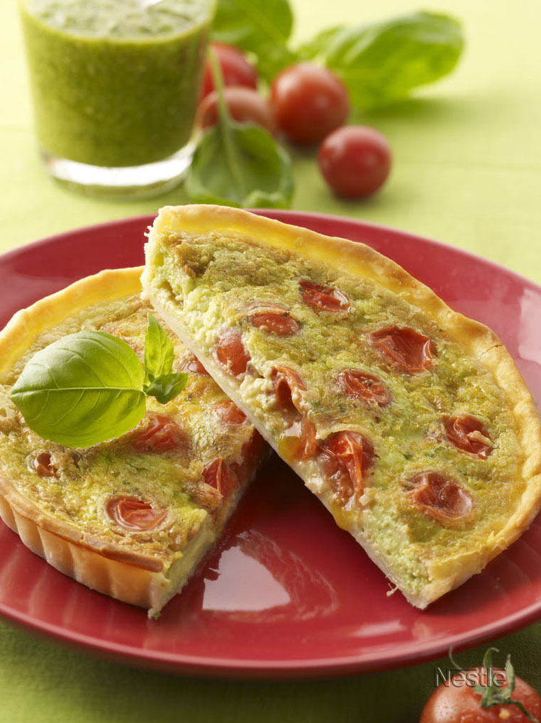 Quiche de tomates y pesto