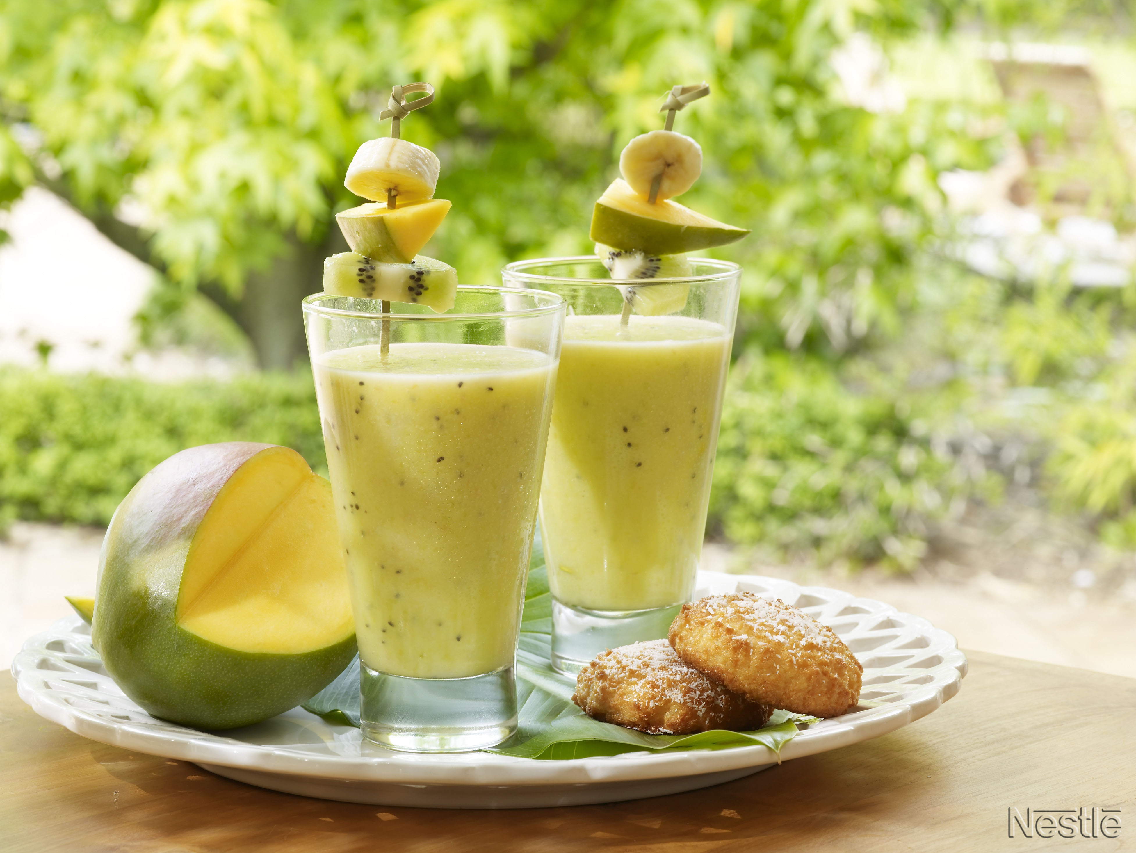 Licuado de frutas tropicales