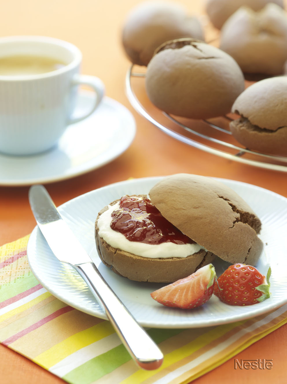 Panecillos chocolateados con nesquik