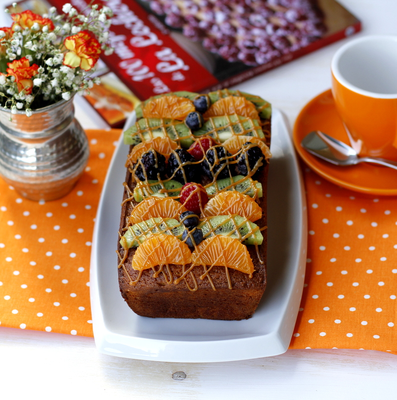 Bizcocho de Dulce de Leche y fruta fresca