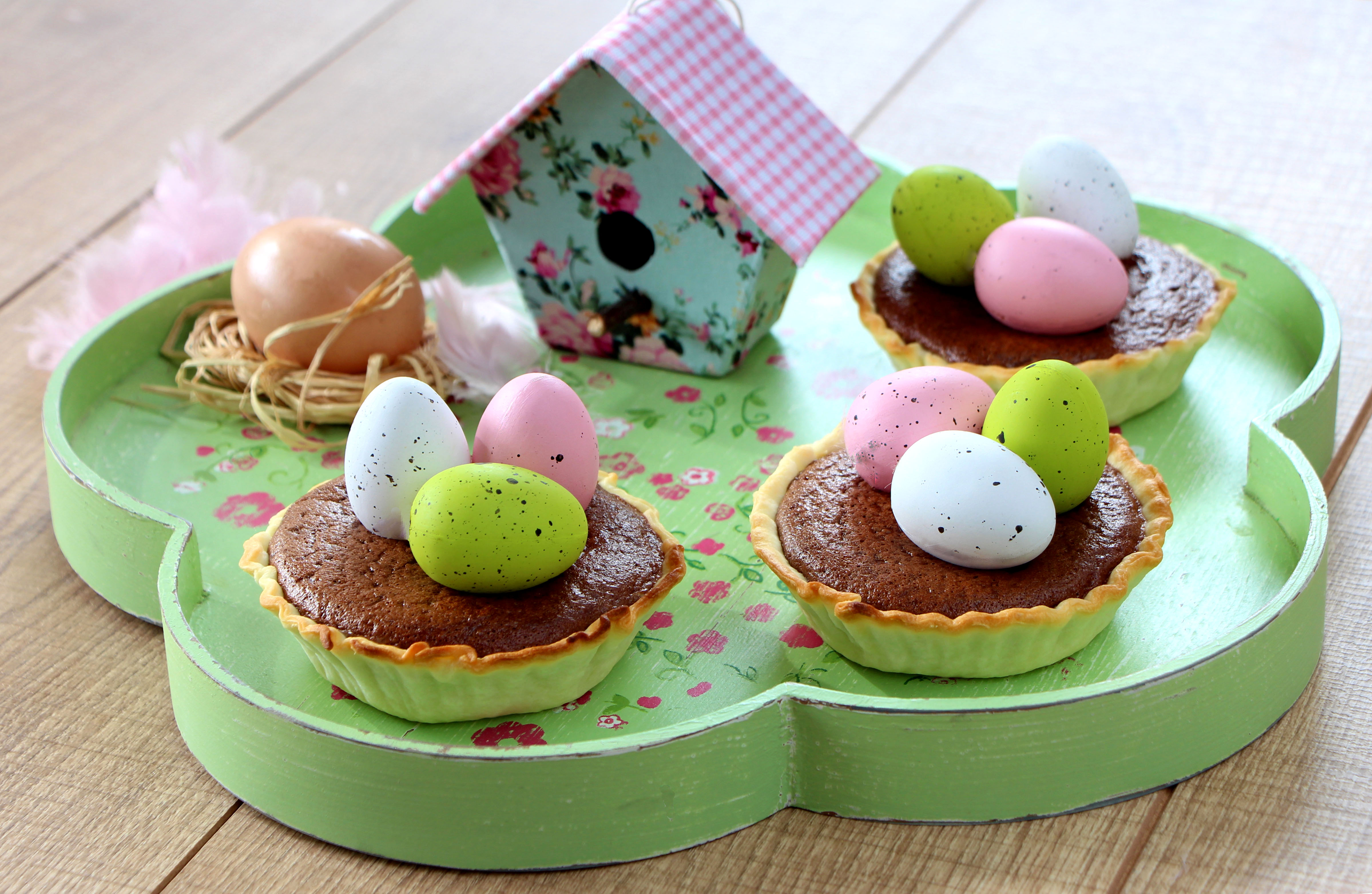 Nidos de pascua y chocolate
