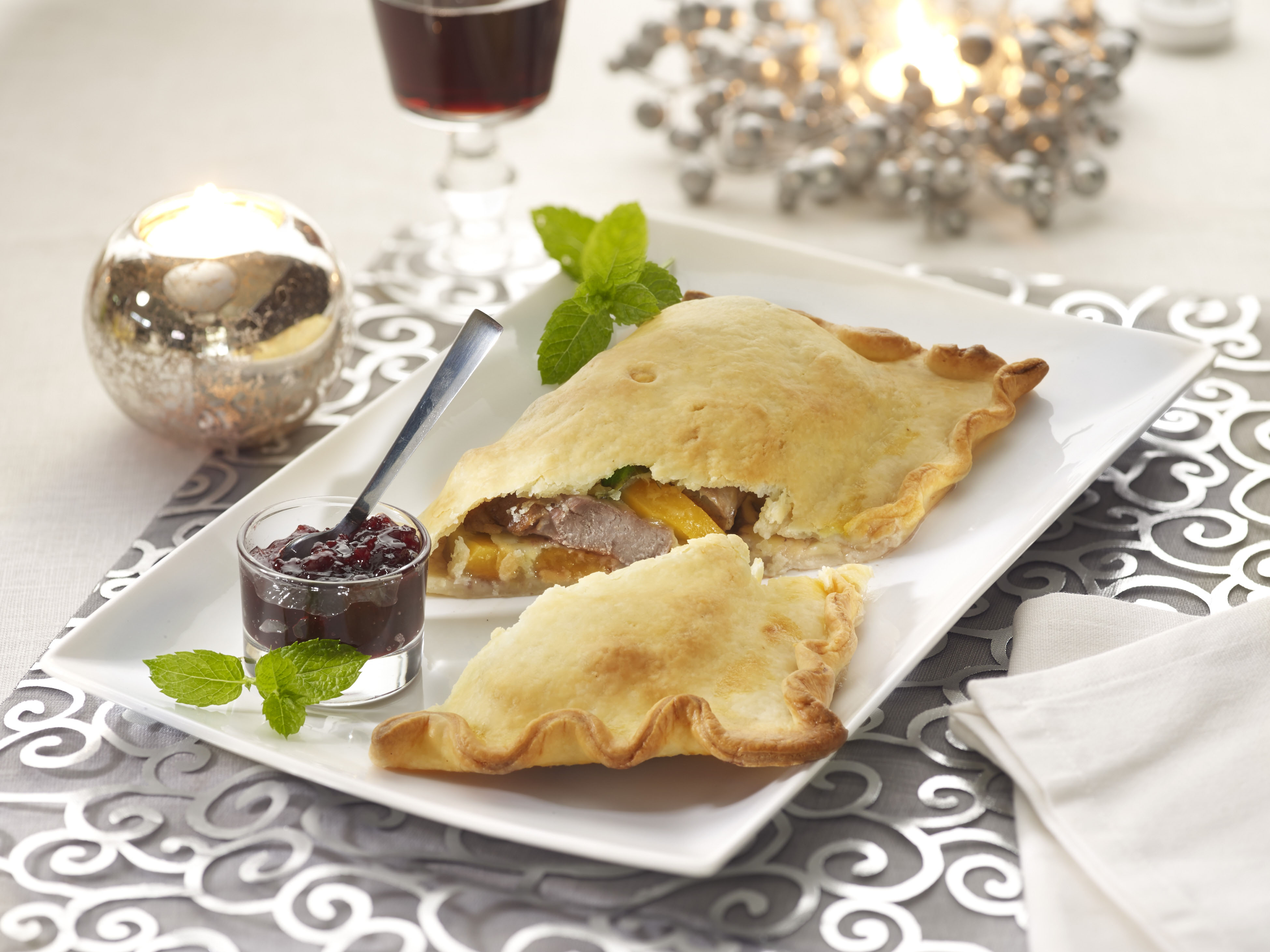 Empanada de mango y pato asado