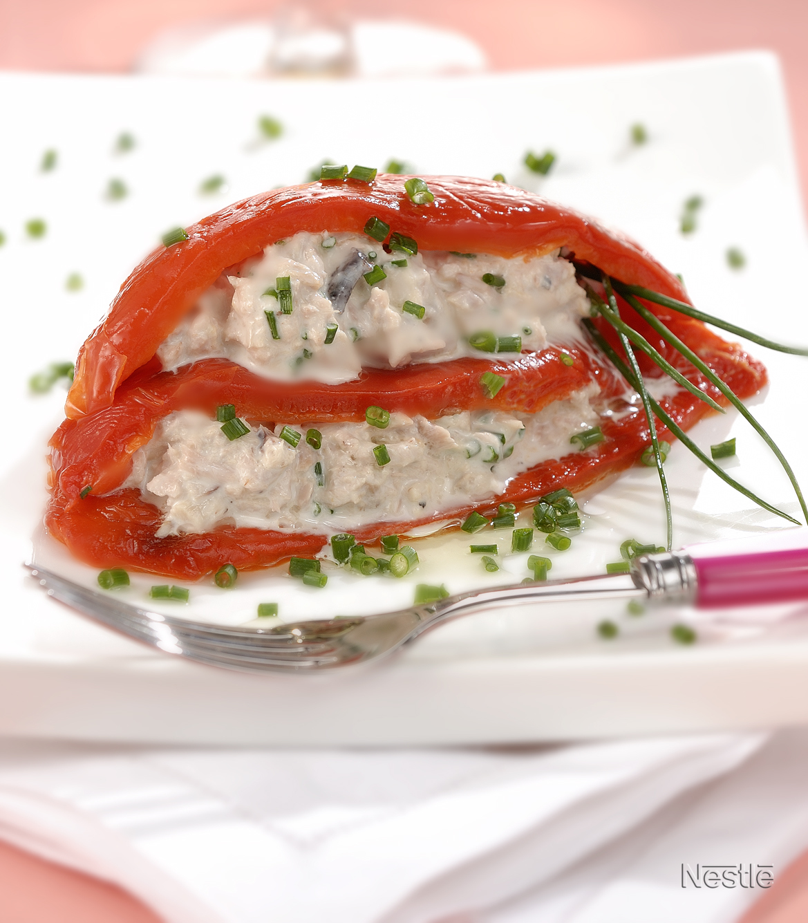 Milhojas de pimiento con mousse de atún