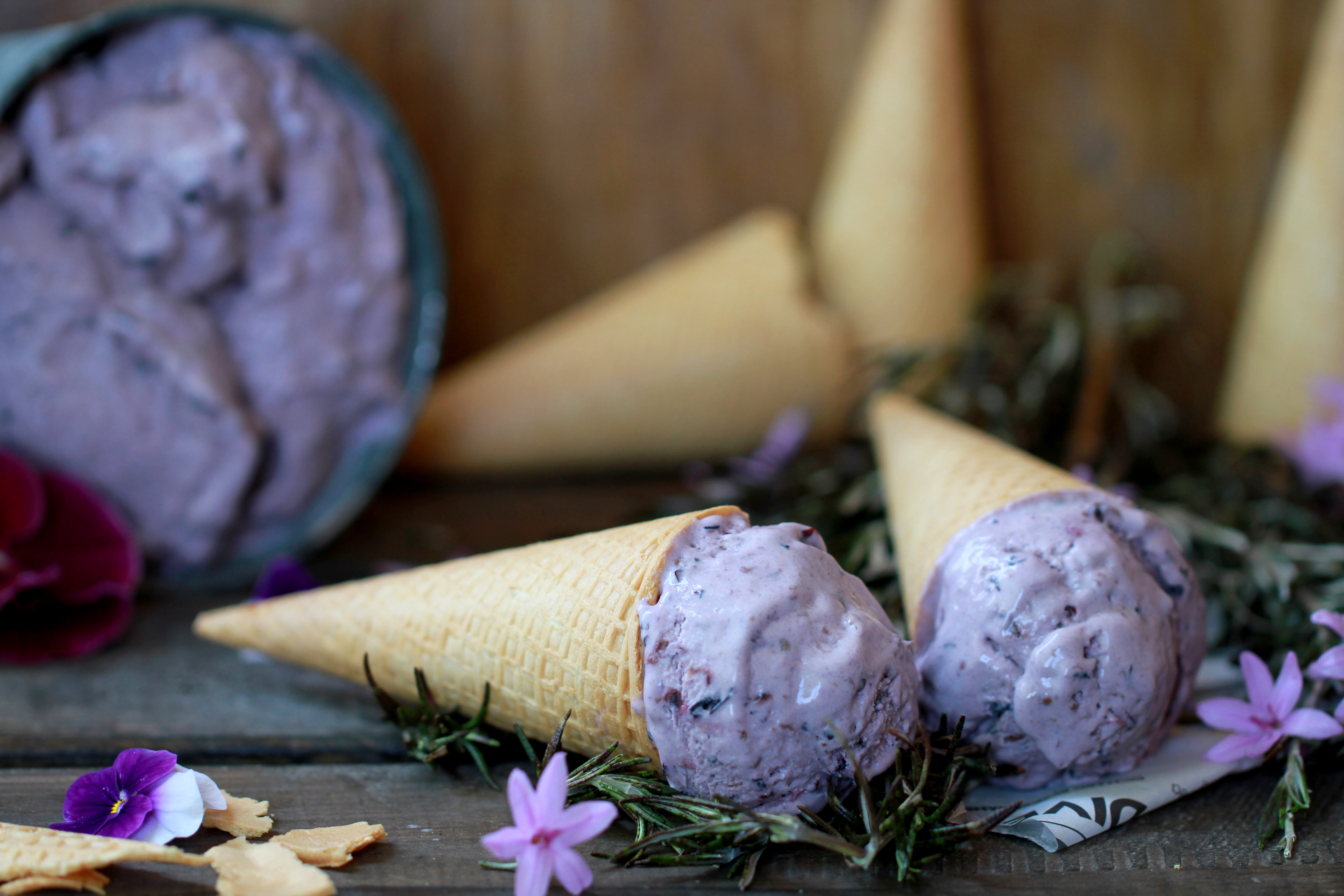 Helado de arándanos y moras
