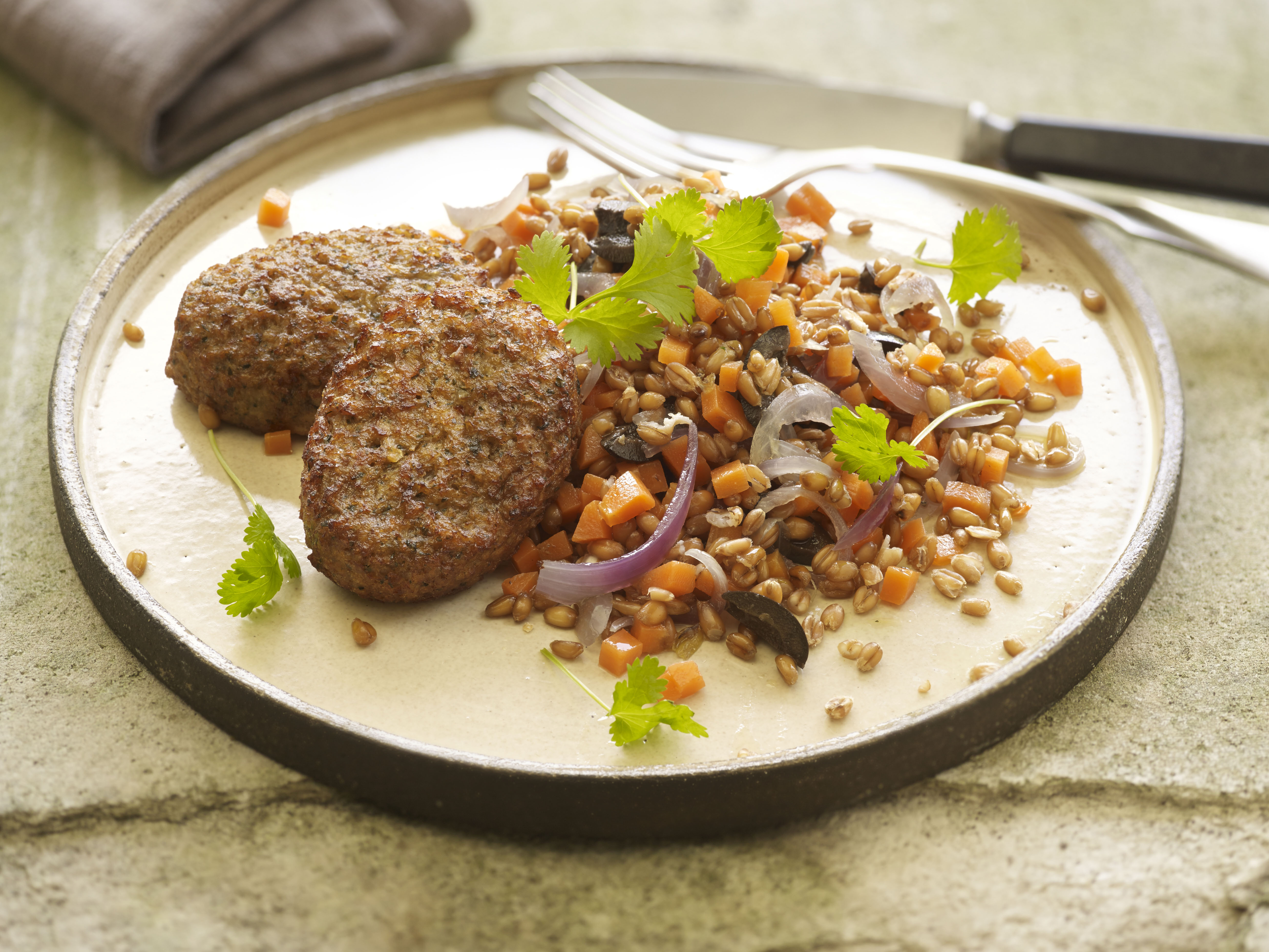 Mini Burger Deluxe con ensalada de espelta