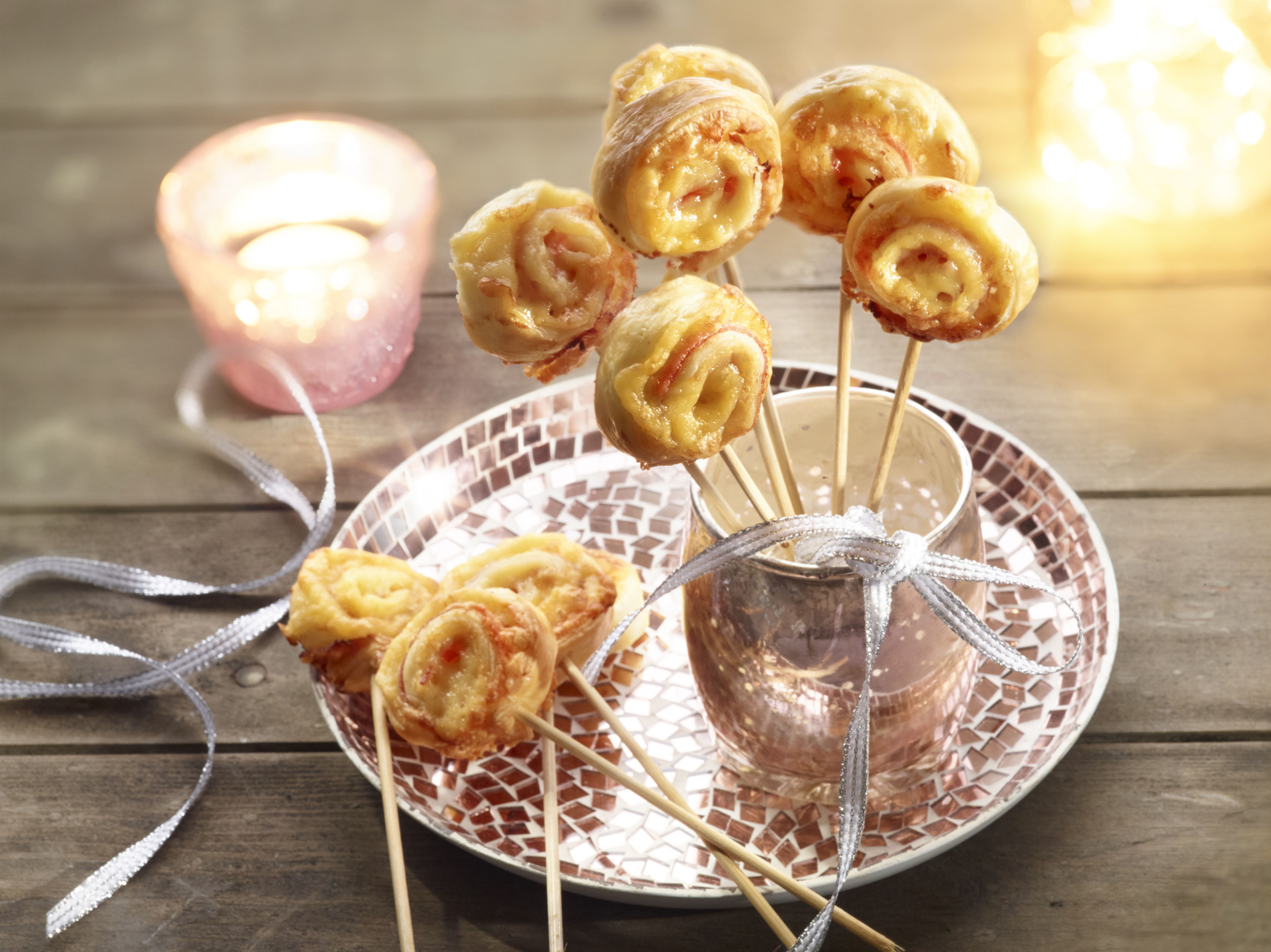 Piruletas de jamón y queso
