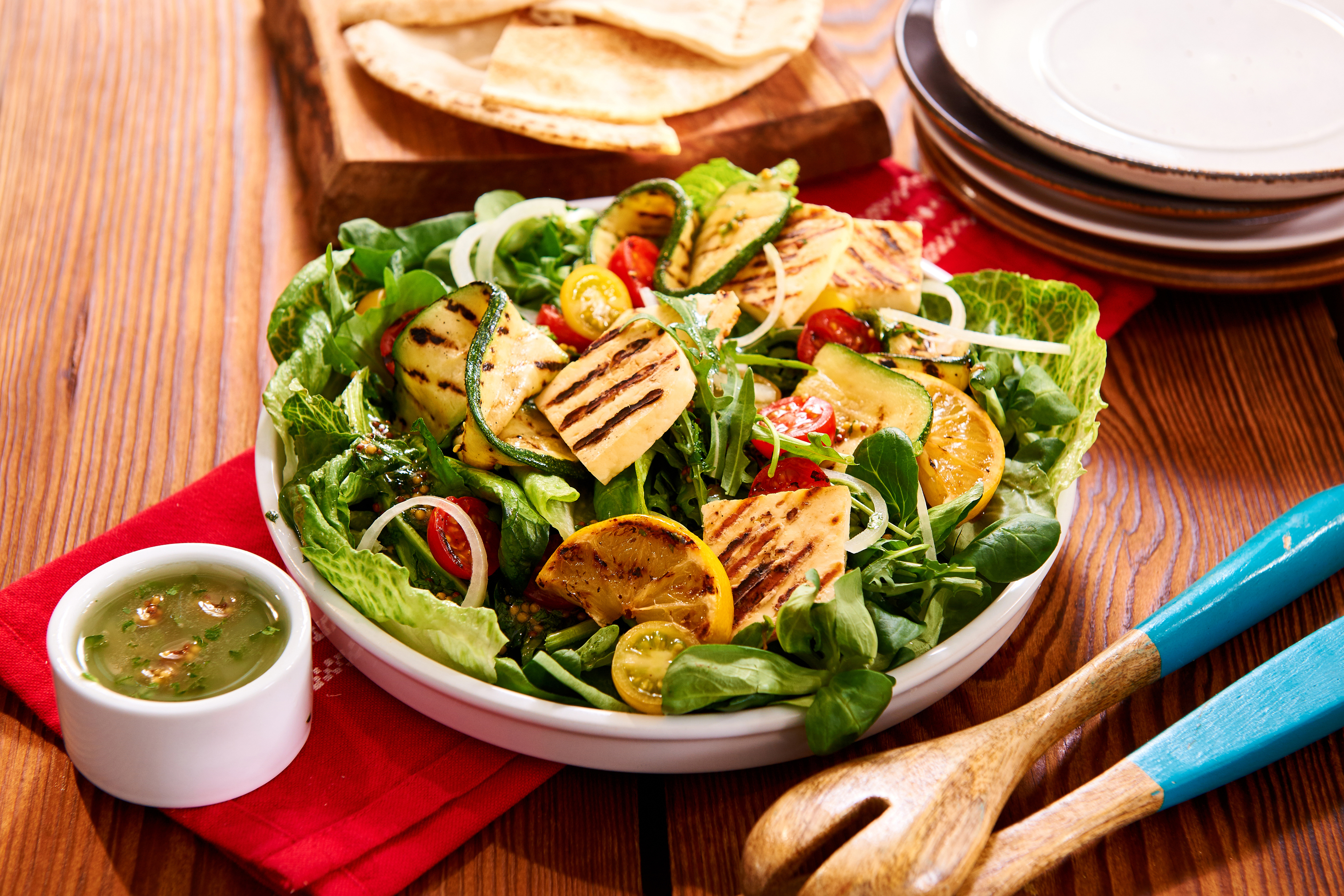 Ensalada de tofu y calabacín a la plancha