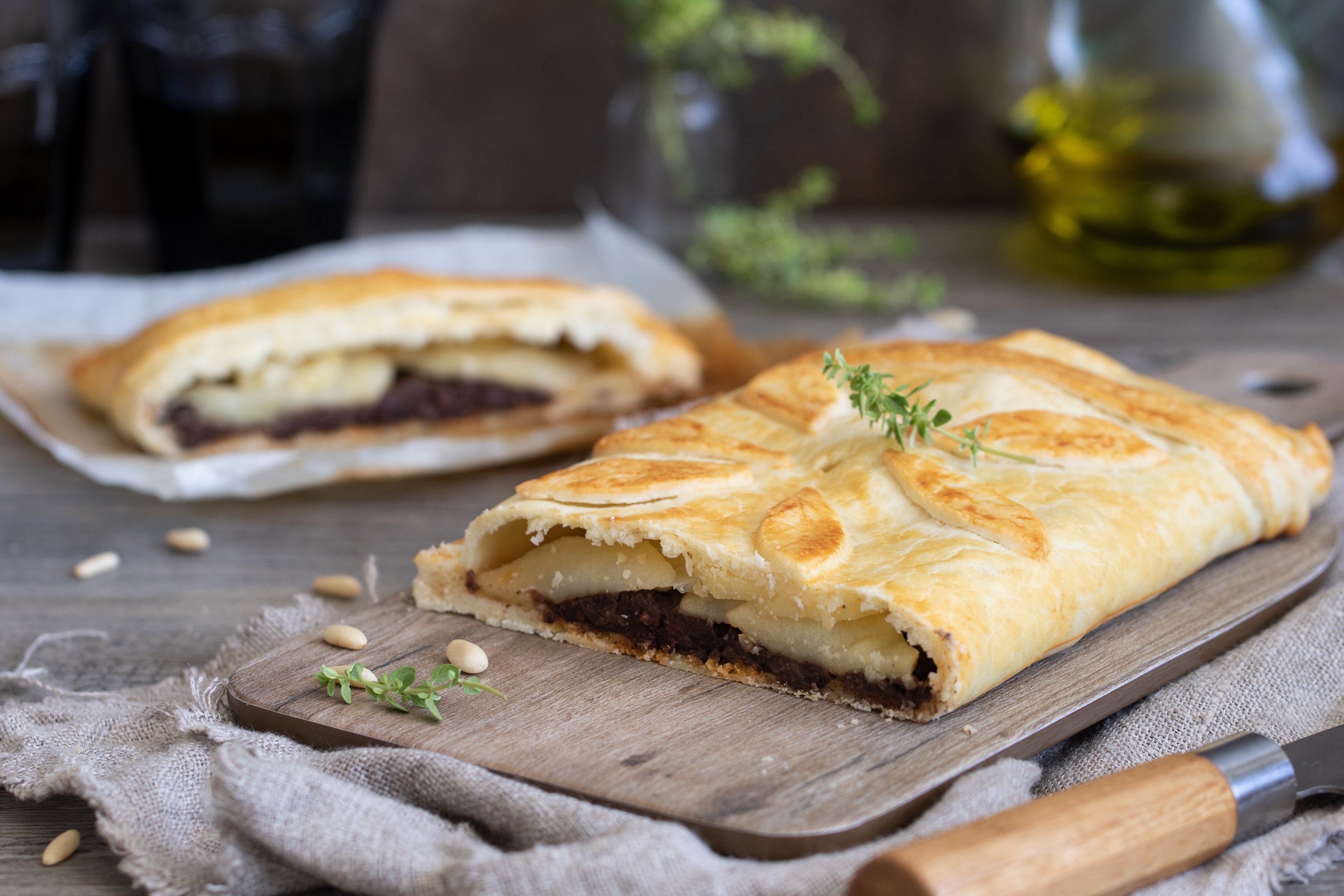 Empanada de morcilla y manzana