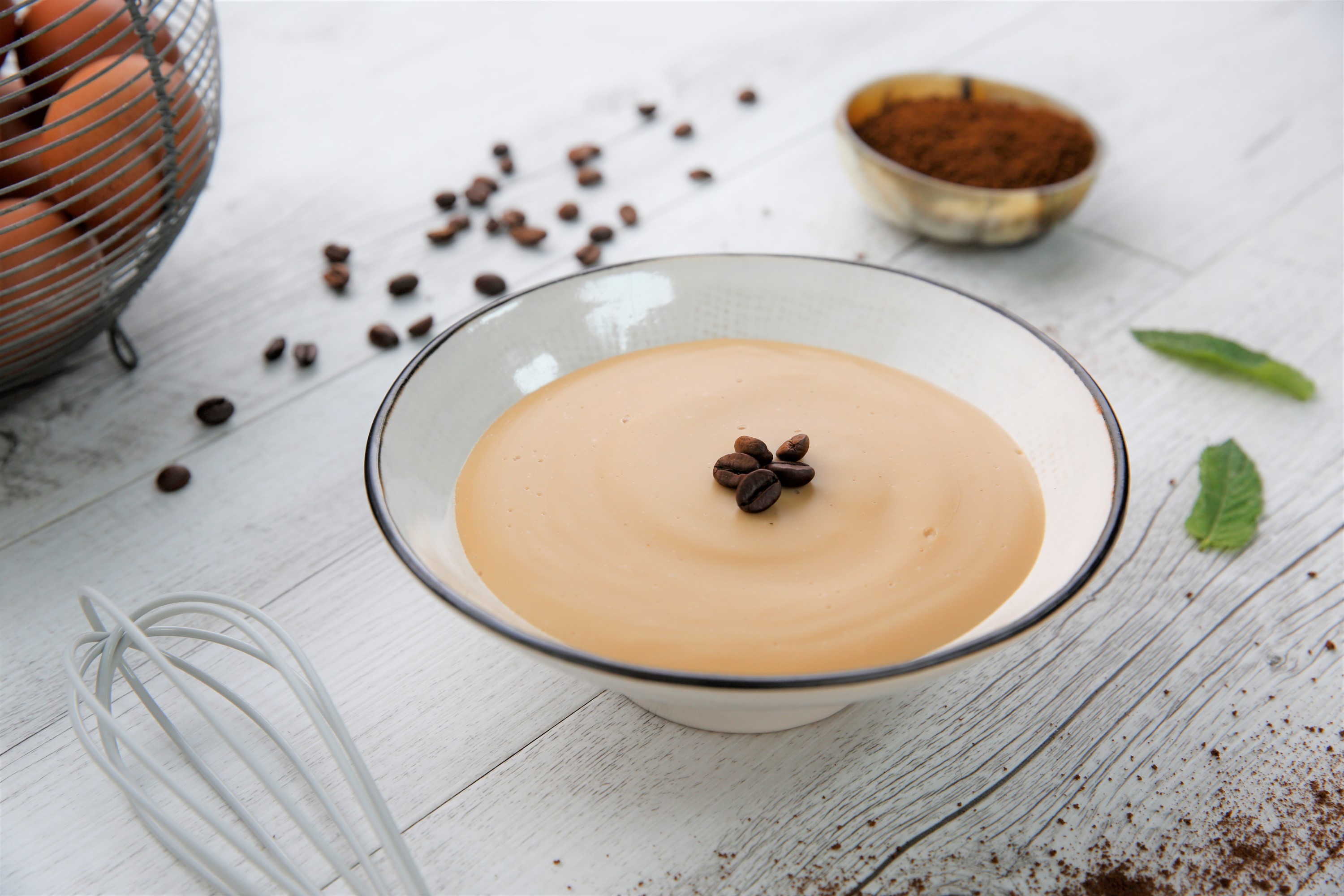 Crema pastelera con leche condensada y café al microondas