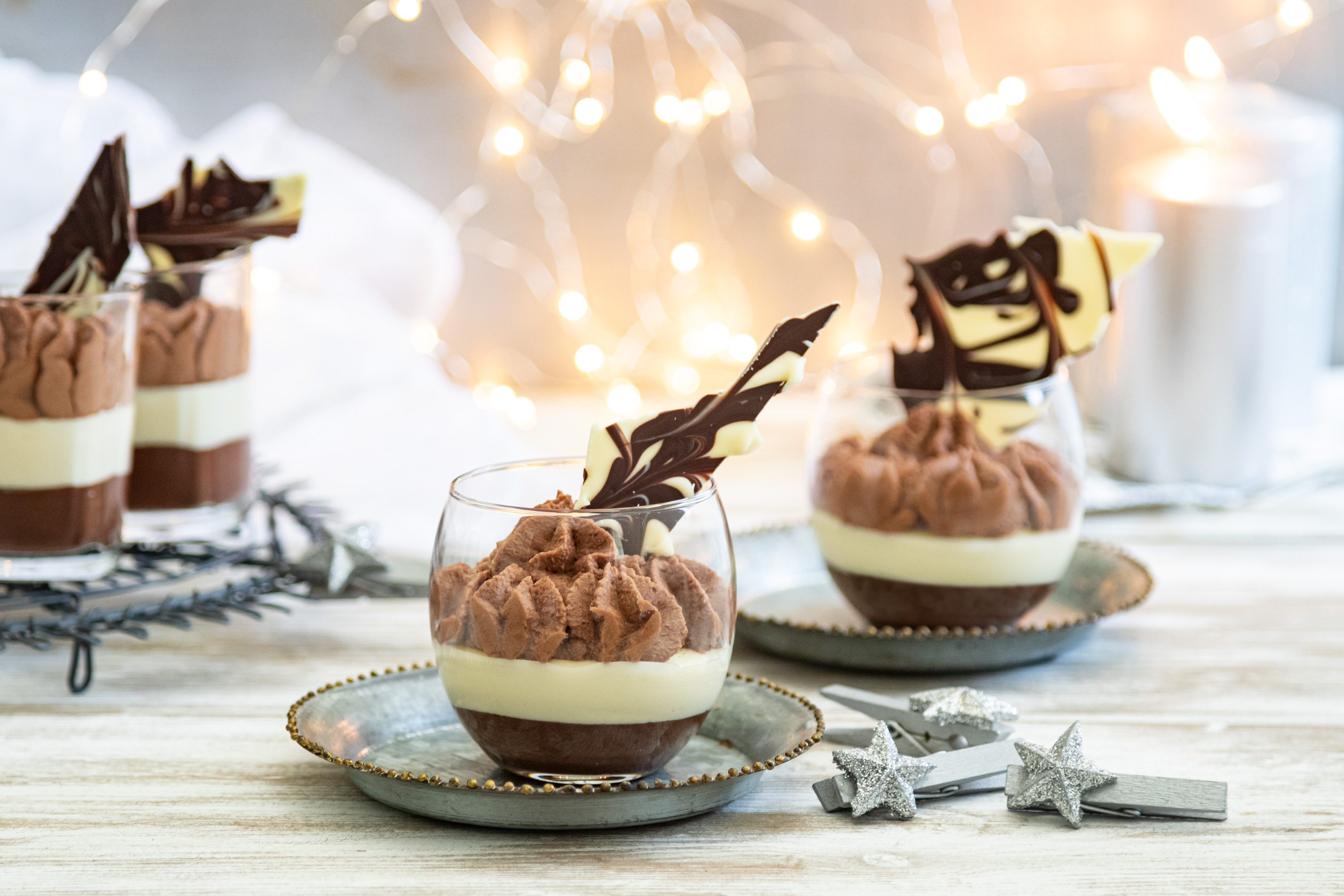 Vasitos de tres chocolates en texturas para Navidad