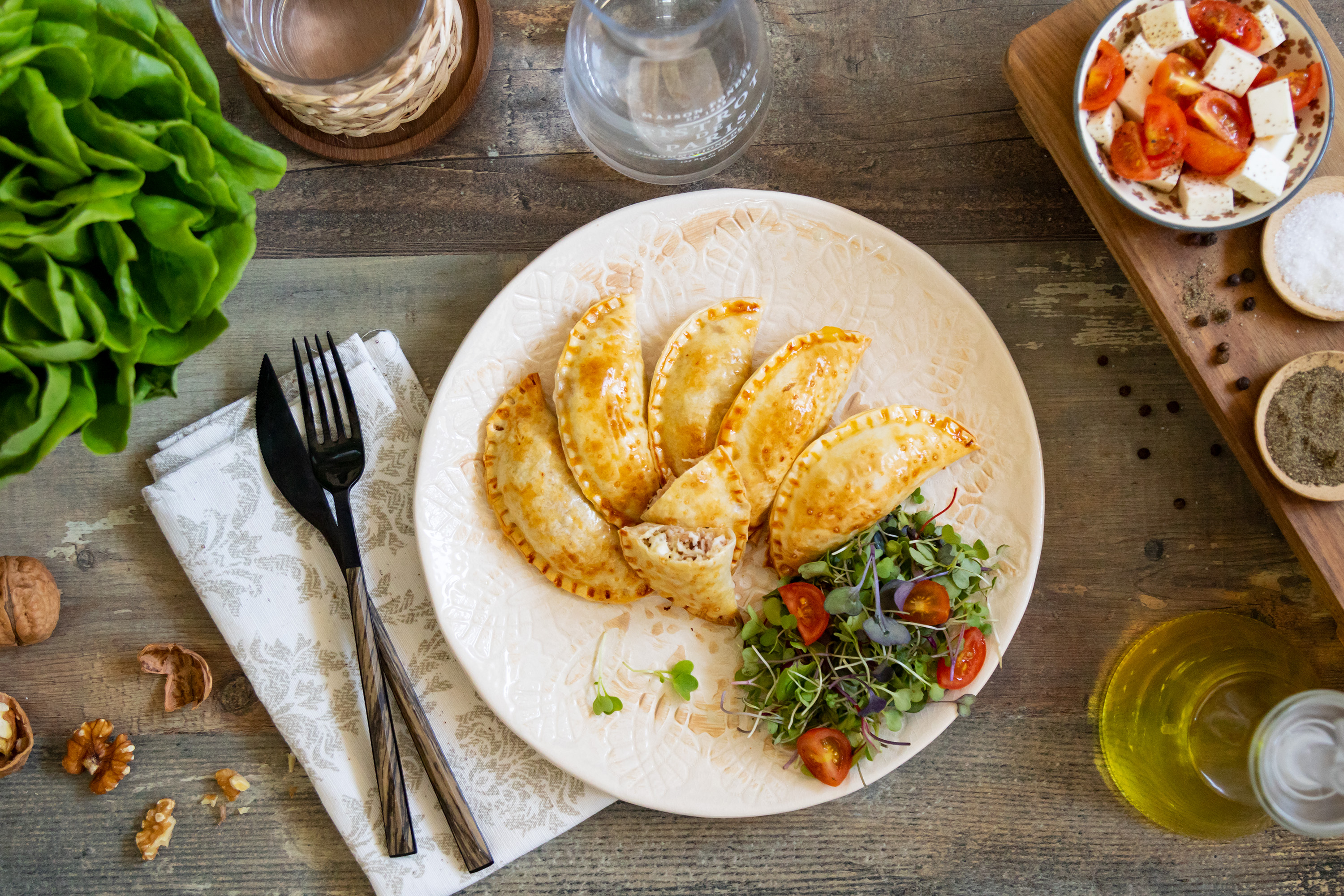 Empanadillas de jamón york y queso fresco