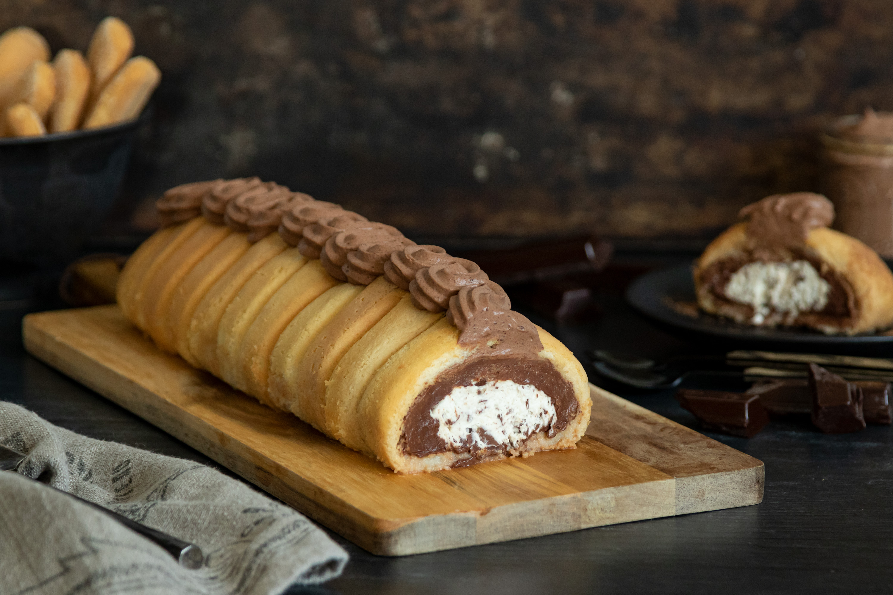 Pionono de chocolate y stracciatella sin horno | Nestlé Cocina