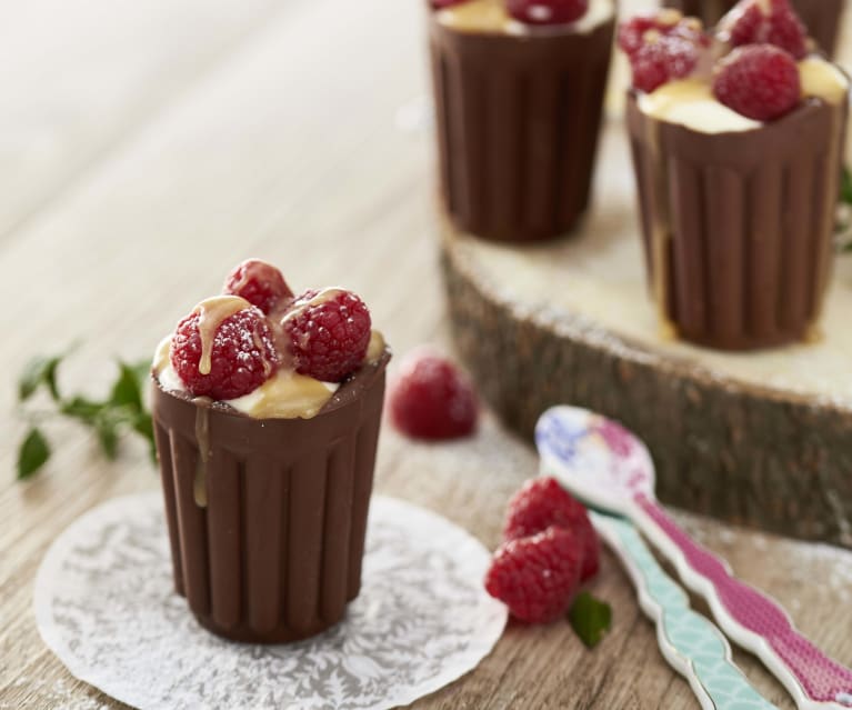 Vasitos de chocolate y nata de flan con salsa de toffee con Thermomix®(TM6, TM5)