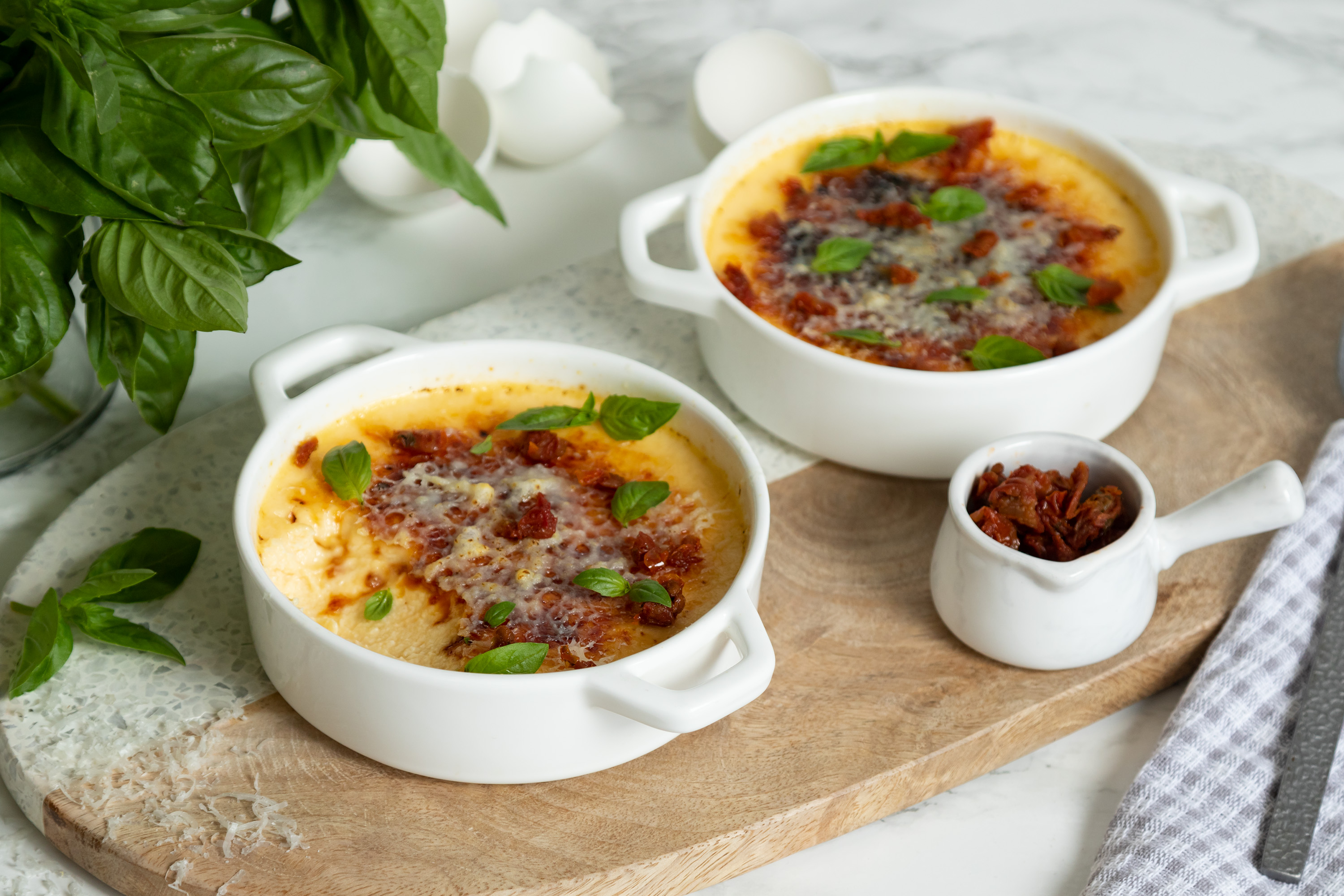 Crème brûlée de queso de cabra y tomate
