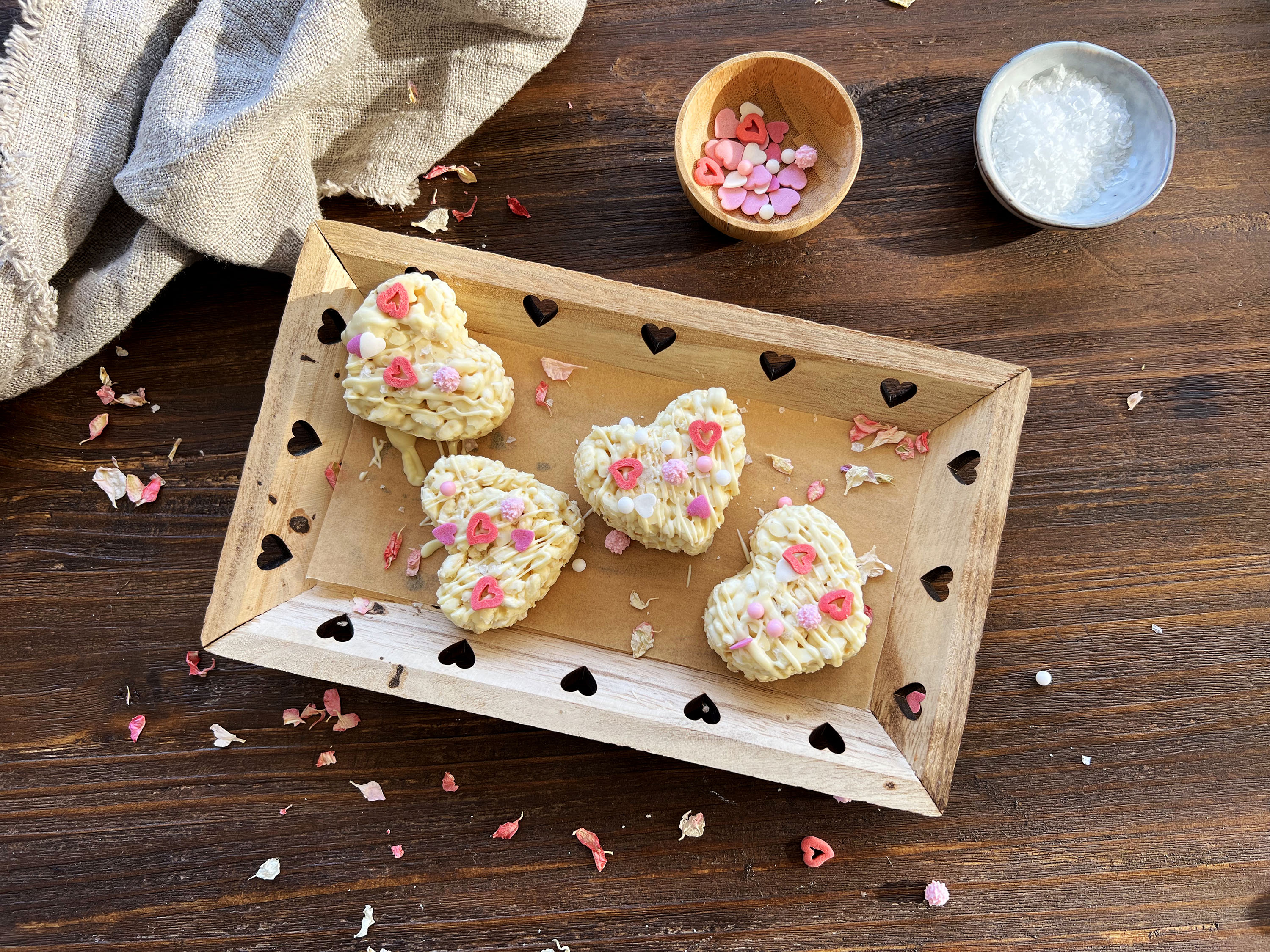 Corazones de chocolate y arroz inflado