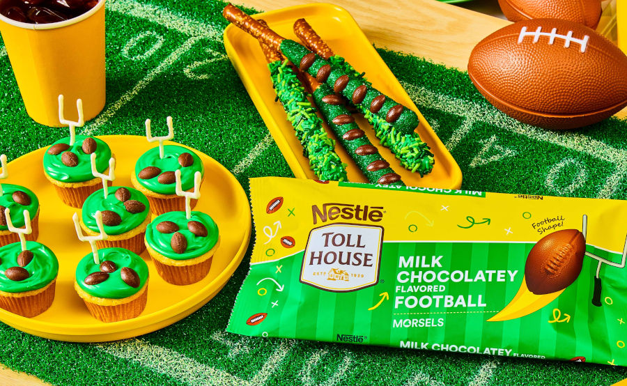 Photo: Toll House Milk Chocolatey Footballs bag, football, green-decorated chocolate snacks