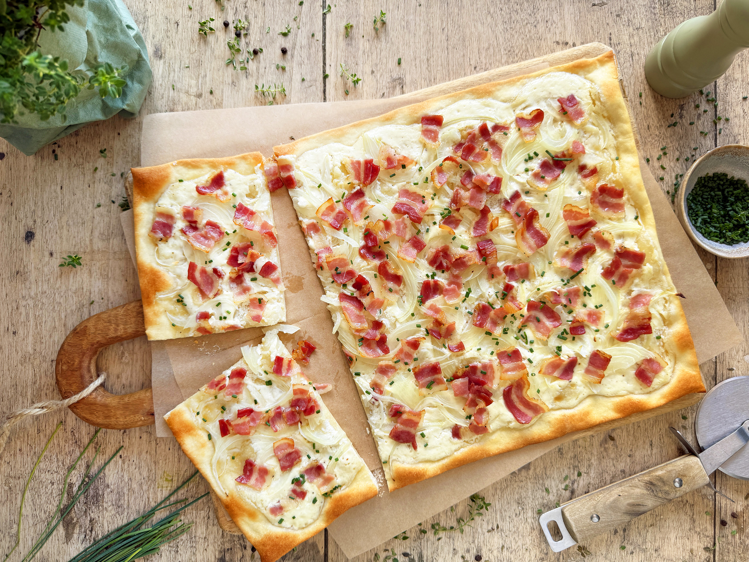 Flammkuchen: Pizza Alsaciana