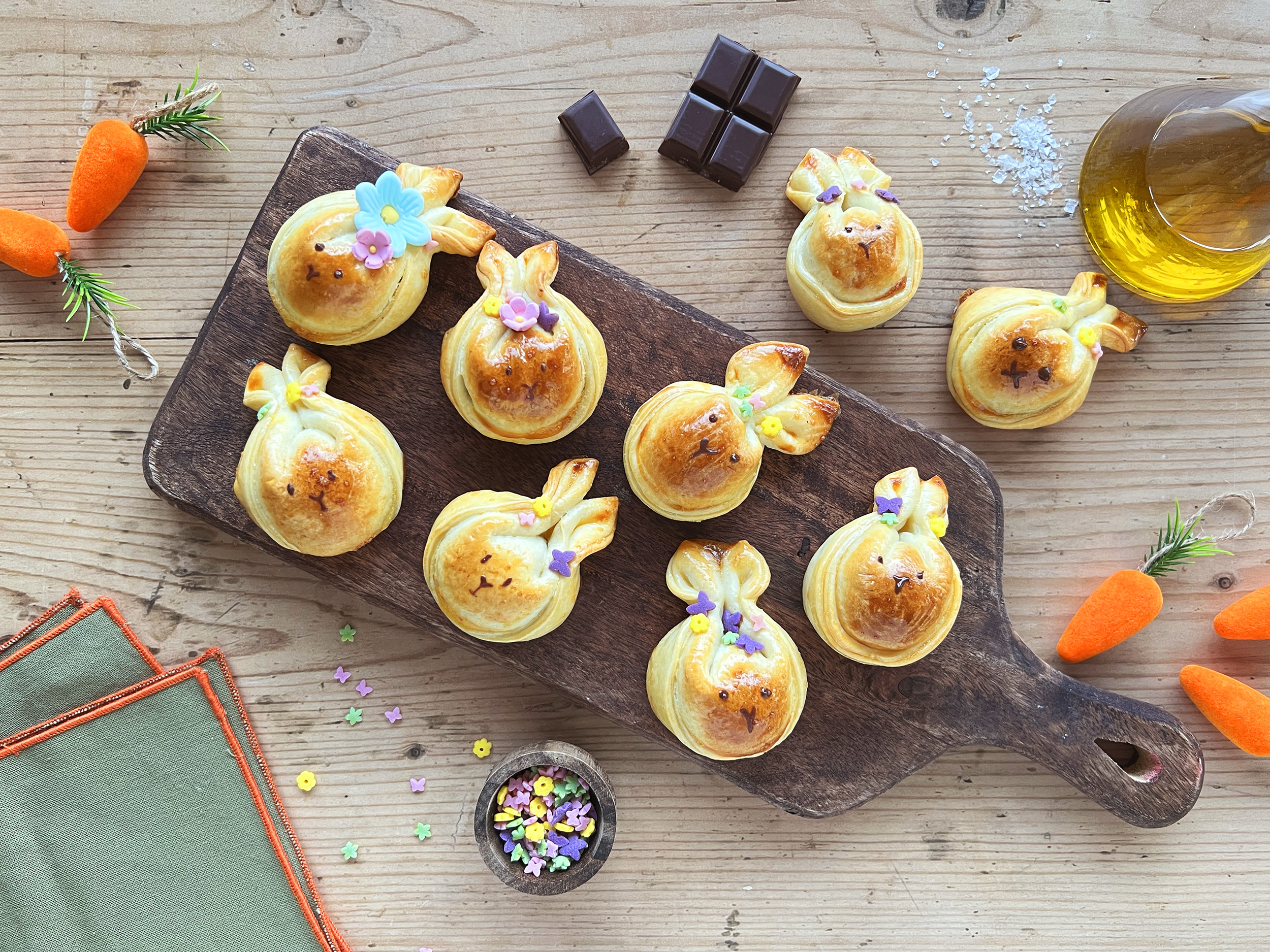Conejitos de chocolate, aceite y sal con masa de empanadas