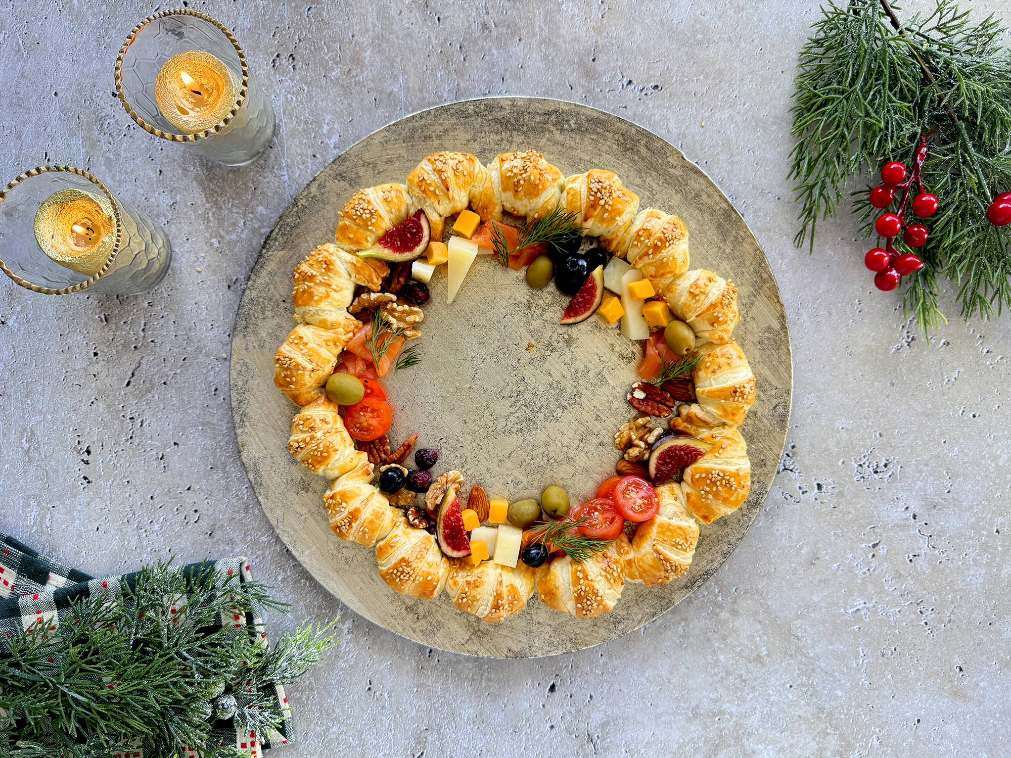 Corona de croissants para Navidad