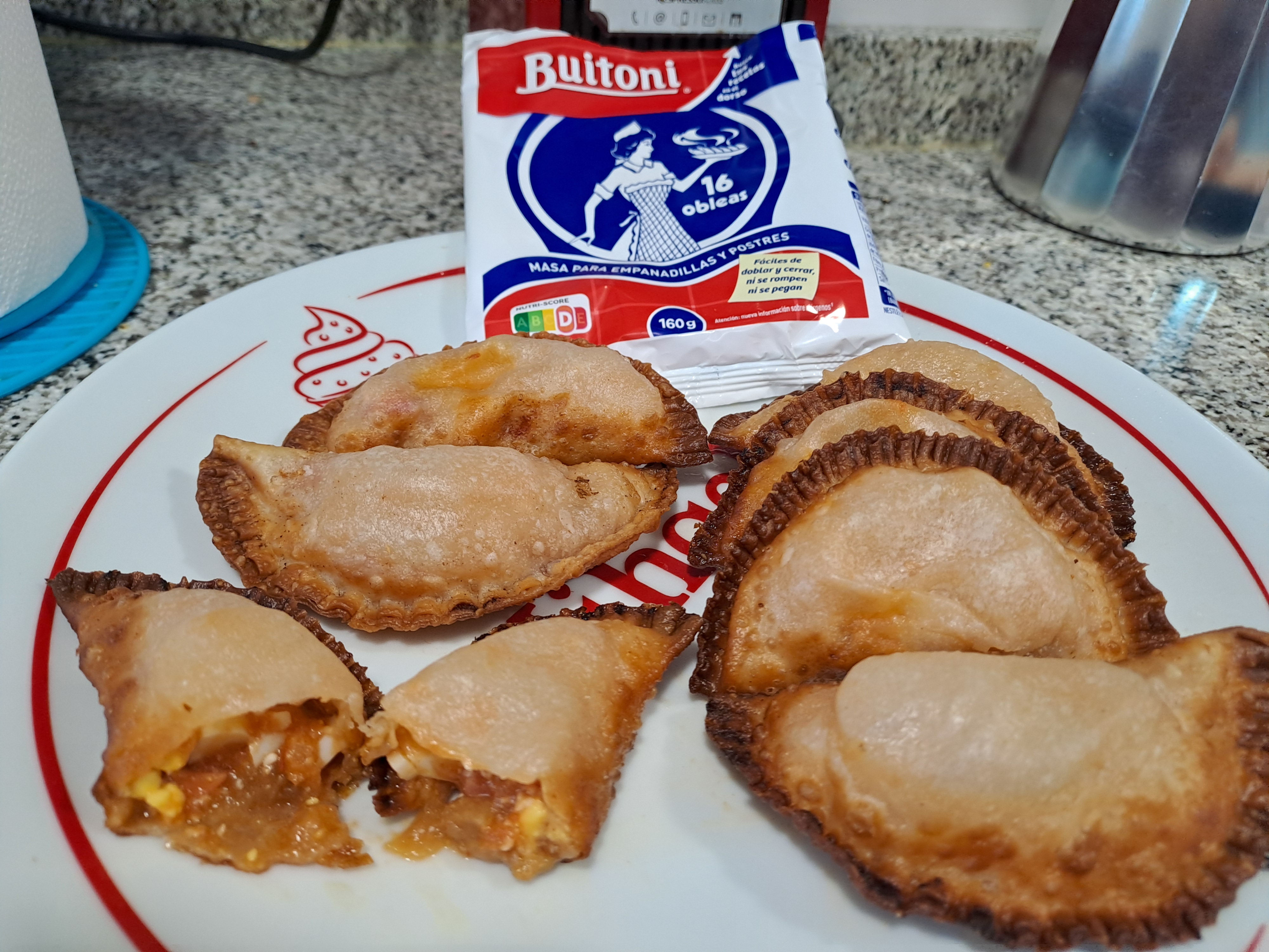Empanadillas de salchichas,pisto y queso rumano de Jesus Sanchez de Talavera de la Reina (Toledo)