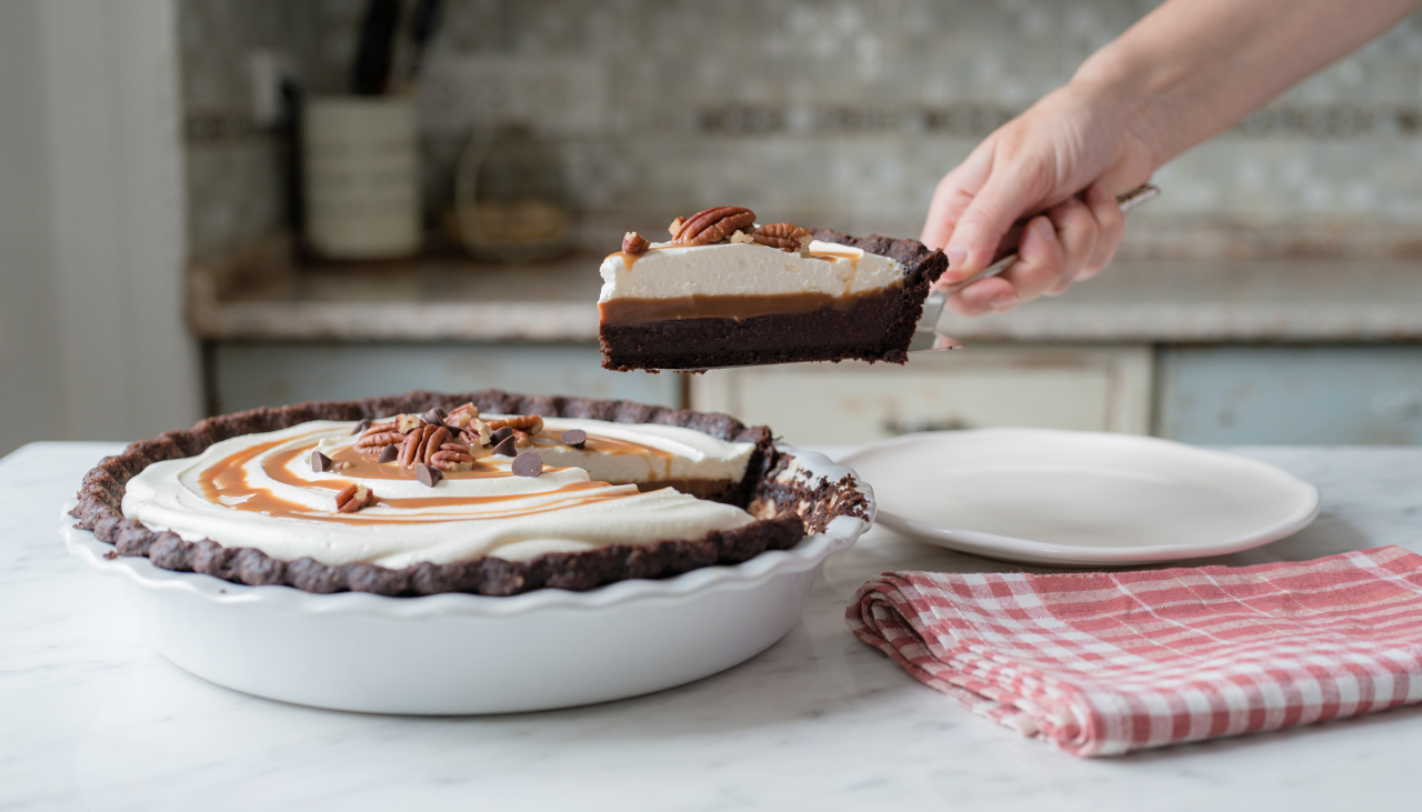 Pecan Caramel Chocolate No-bake Pie