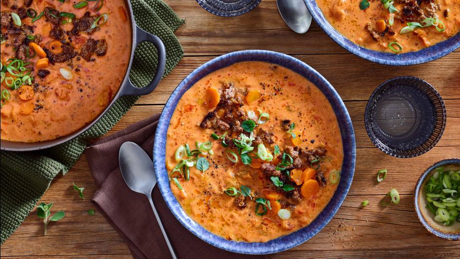 Tomaten-Parmesan-Suppe mit Hackfleisch