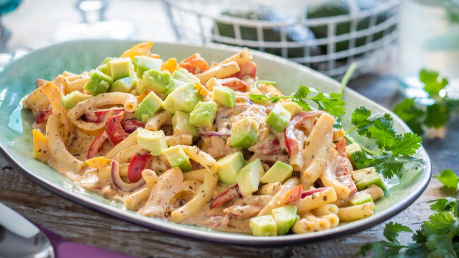 Cremige Fajita Pasta mit Avocado