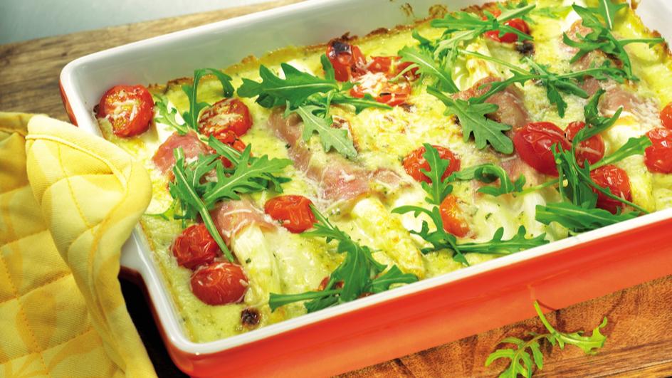 Spargel Röllchen mit Tomaten und Rucola