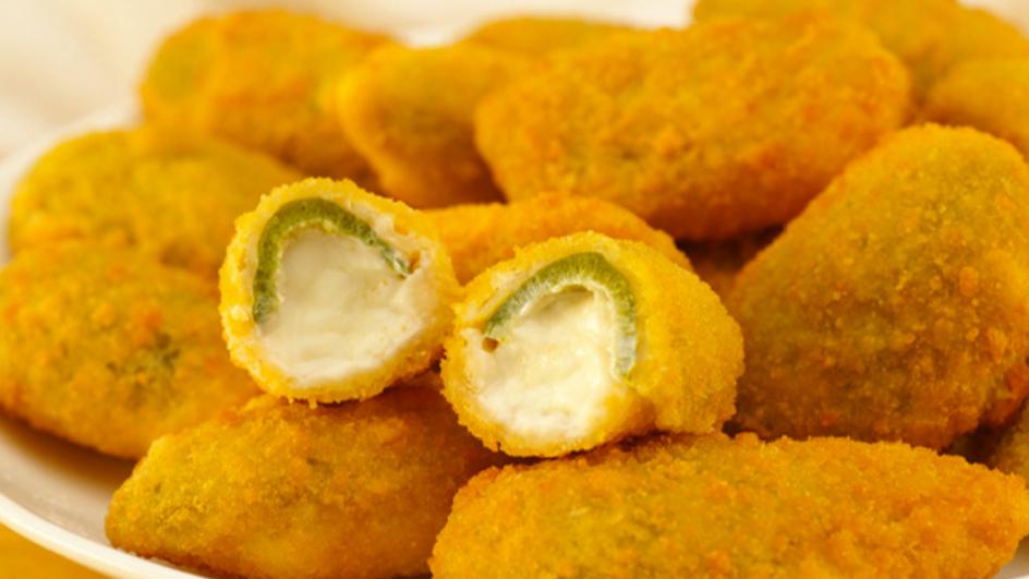 Chili-Poppers mit Tomaten-Salsa