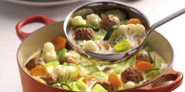 Mettbällchen-Schmand-Suppe