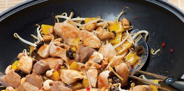 Scharfer Hähnchen-Wok
