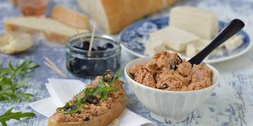 Veganer Tofu-Aufstrich mediterran