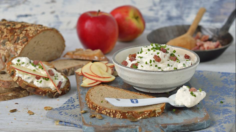 Ricotta-Bacon-Apfel-Aufstrich