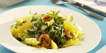 Rucola-Romanasalat mit gebratenen Orangengarnelen