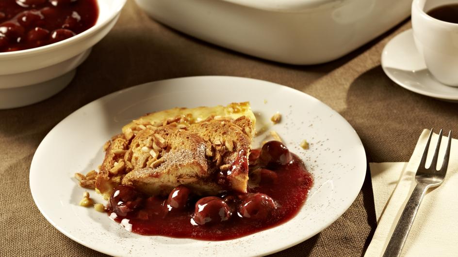 Karamell-Ofenschlupfer mit Gewürzkirschen