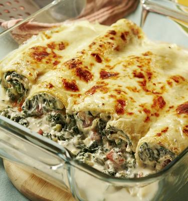 Crespelle mit Spinat- und Ricottafüllung