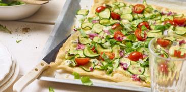 Zucchini Flammkuchen mit Gorgonzola