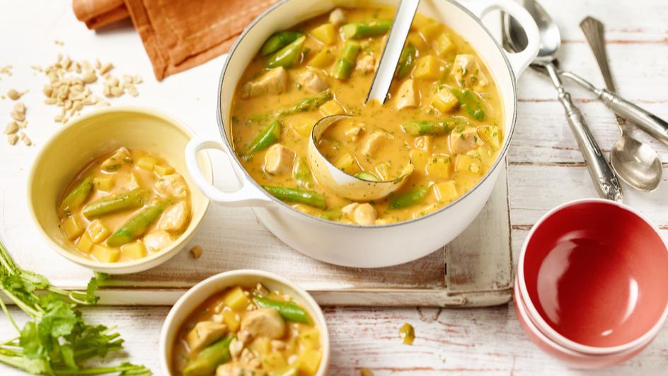 Thailändisches Spargelcurry