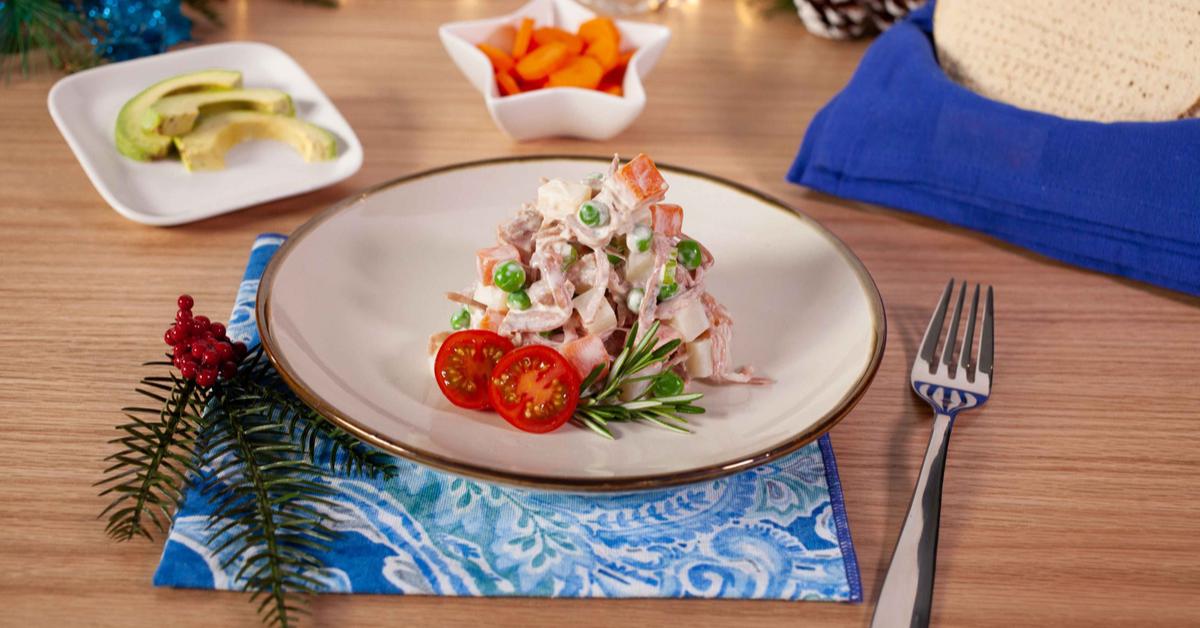 Ensalada rusa con pavo