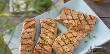 Lachssteaks in Zitrus-Marinade