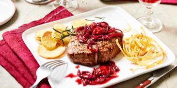 Rinderfilet auf Himbeer-Zwiebel-Sauce