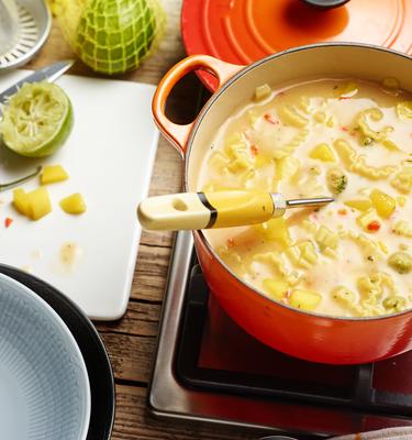 Fruchtig scharfe Thai Kokos Suppe
