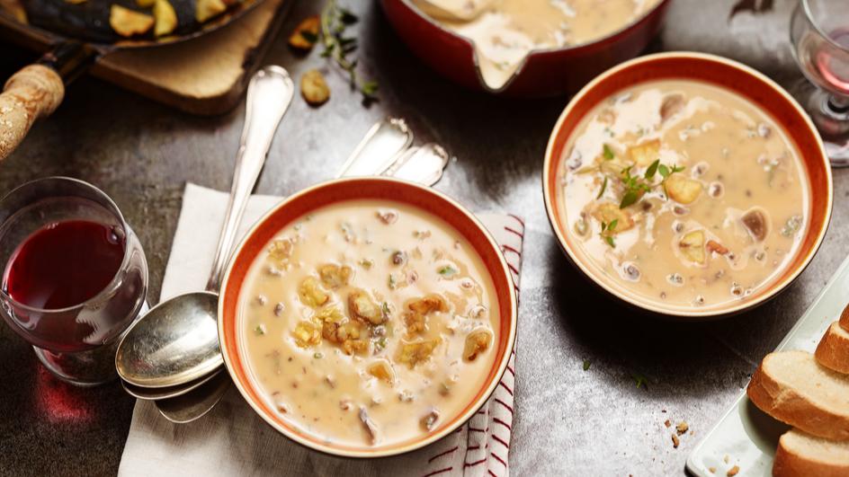 Waldpilz Cremesuppe mit gerösteten Maronen