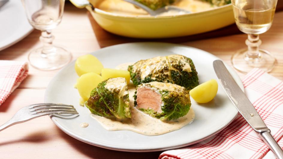 Lachs im Wirsing-Päckchen