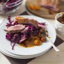 Entenbrust mit Rotkohl-Apfel-Salat