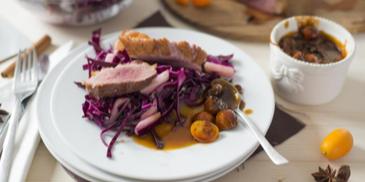 Entenbrust mit Rotkohl-Apfel-Salat