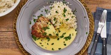 Thunfisch-Filets an Petersilien-Hollandaise